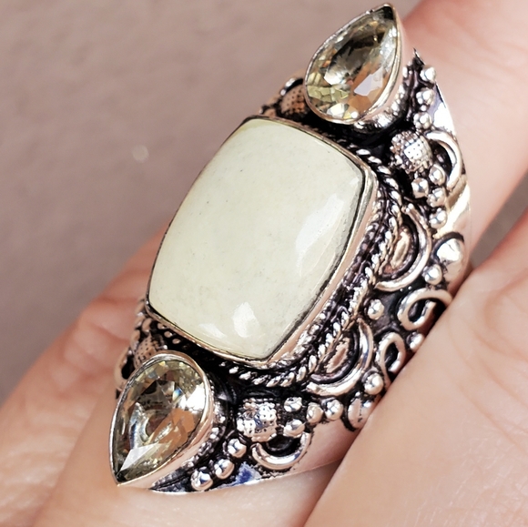 New Lemon Chrysoprase and White Topaz 925 Silver Statement Ring. - Picture 8 of 11